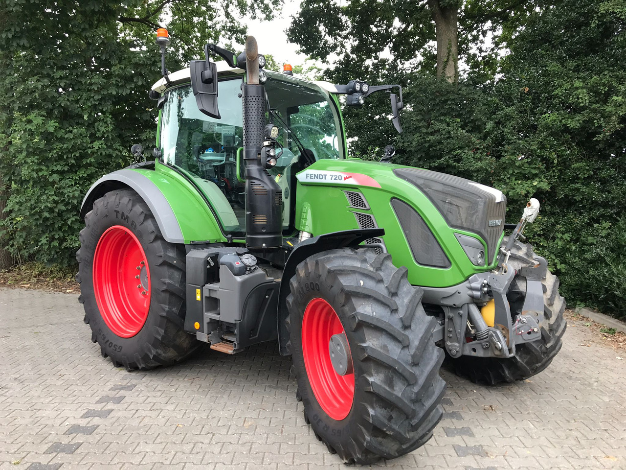 FENDT 720 Vario S4 PowerPlus - 拖拉机:图3 FENDT 720 Vario S4 PowerPlus - 拖拉机:图3