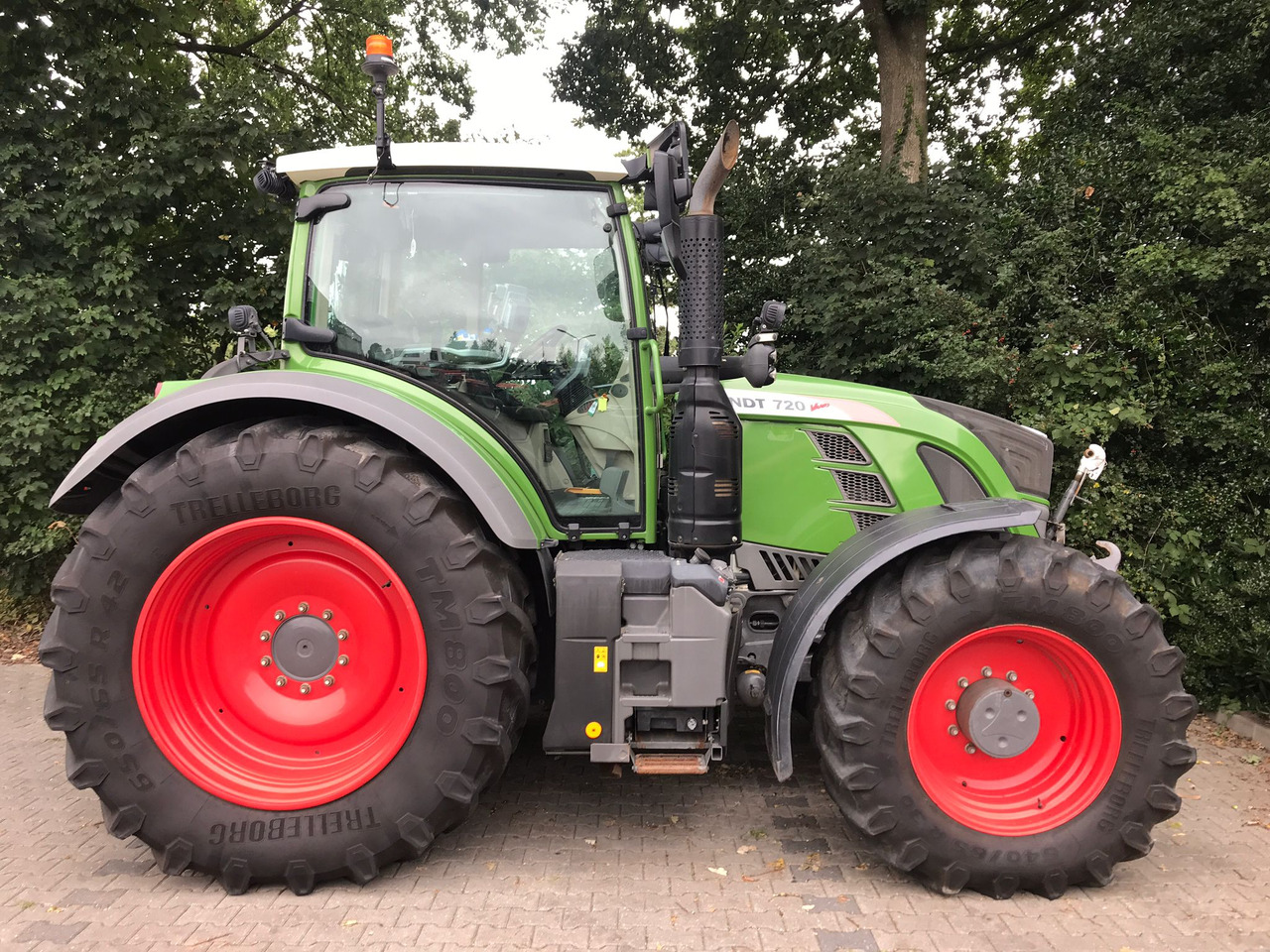 FENDT 720 Vario S4 PowerPlus - 拖拉机:图4 FENDT 720 Vario S4 PowerPlus - 拖拉机:图4