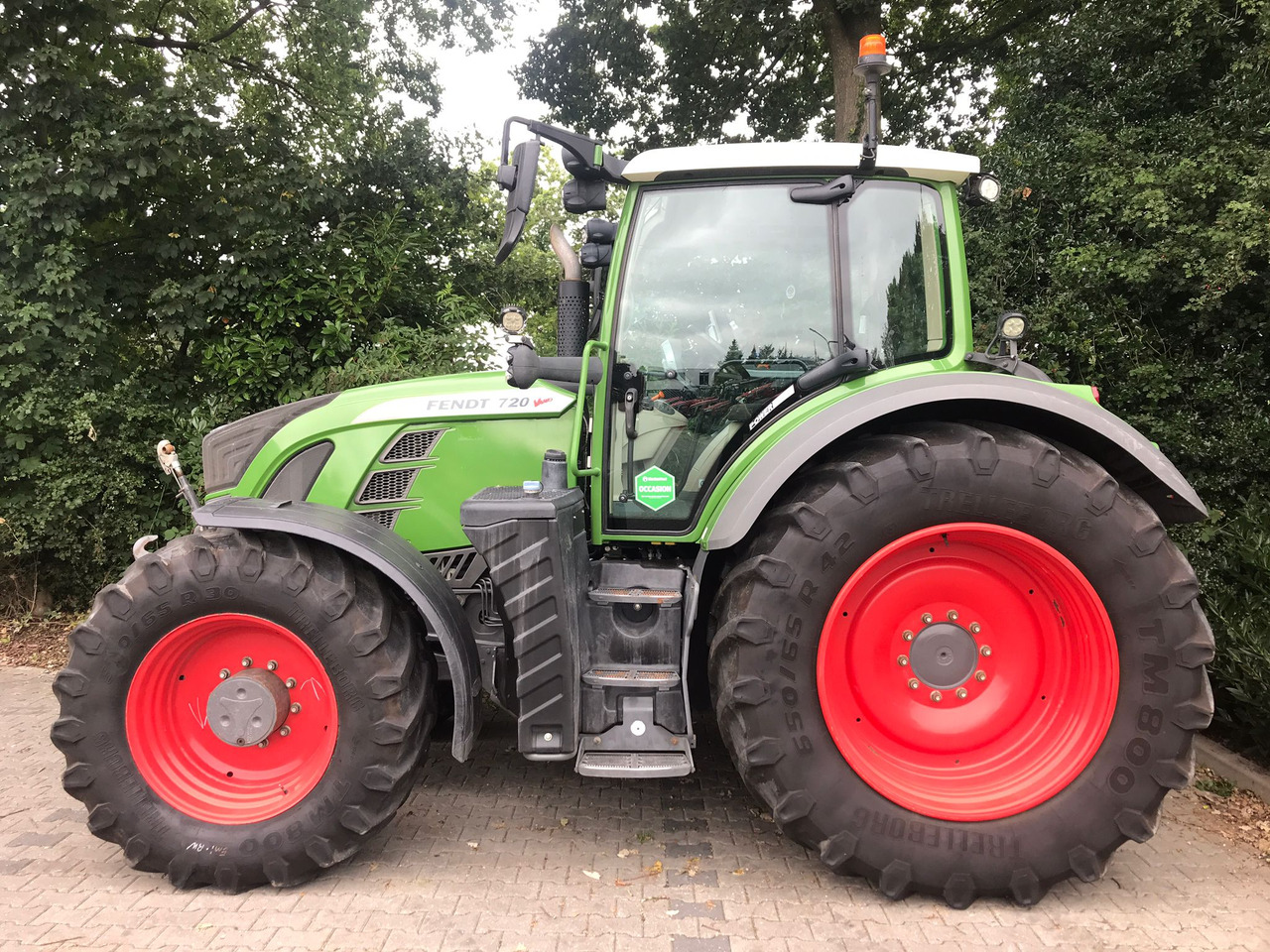 FENDT 720 Vario S4 PowerPlus - 拖拉机:图2 FENDT 720 Vario S4 PowerPlus - 拖拉机:图2
