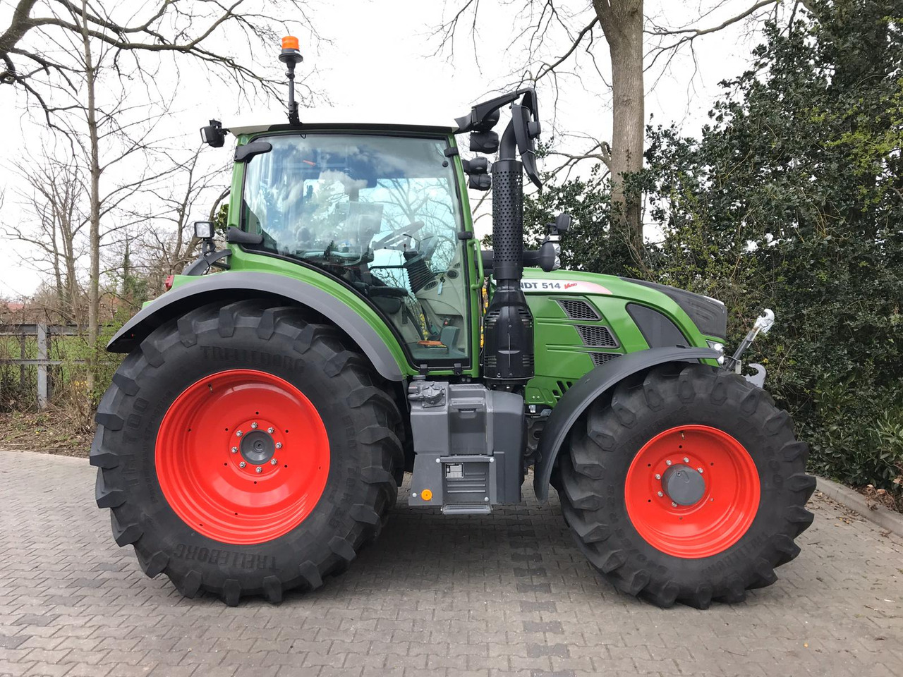 Fendt 514 Vario S4 ProfiPlus - 拖拉机:图2 Fendt 514 Vario S4 ProfiPlus - 拖拉机:图2