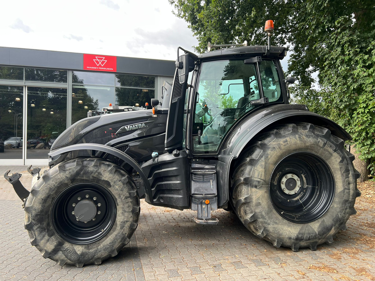 VALTRA T174 Versu - 拖拉机:图2 VALTRA T174 Versu - 拖拉机:图2