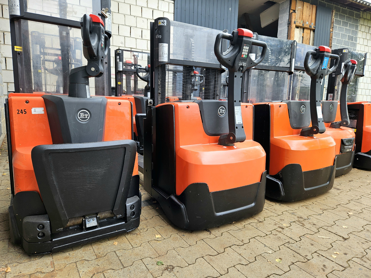 Toyota SWE 200D - 堆垛机:图3 Toyota SWE 200D - 堆垛机:图3