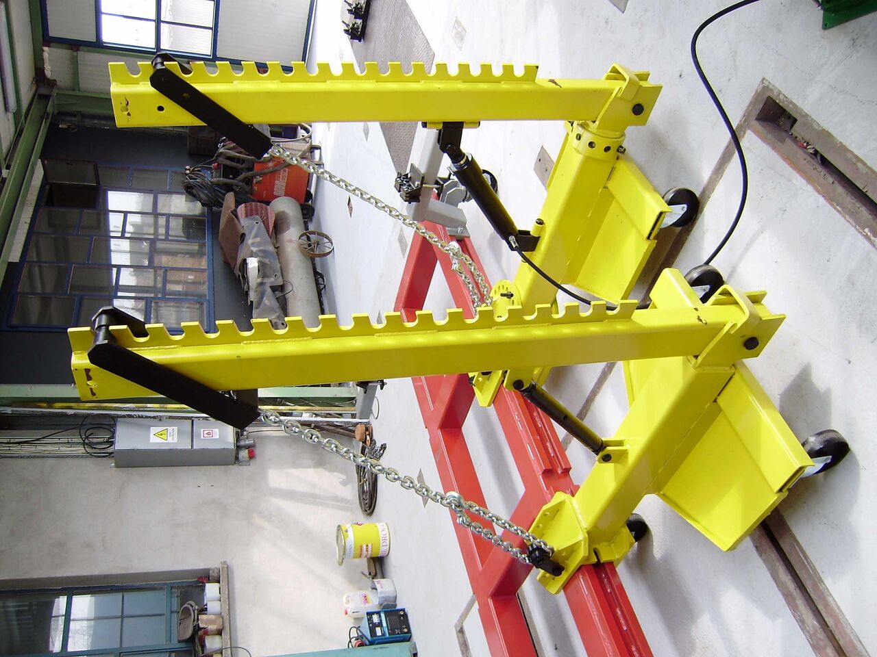 Tapka Bodywork Straightening Bench with Dozer (3000x920) / Tapka Karosserie Richtbank mit Dozer (3000x920) / Tapka Karosářská Rovnáci Lavička s Dozerem (3000x920) / Tapka Banc de Dreptare Caroserie cu - 汽车服务设备:图2 Tapka Bodywork Straightening Bench with Dozer (3000x920) / Tapka Karosserie Richtbank mit Dozer (3000x920) / Tapka Karosářská Rovnáci Lavička s Dozerem (3000x920) / Tapka Banc de Dreptare Caroserie cu - 汽车服务设备:图2