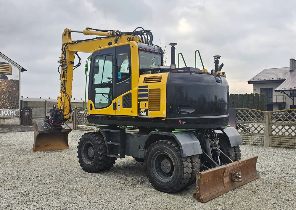 Komatsu PW 148-10, 2016 ROK, SYSTEM LEICA 3D - 轮式挖掘机:图3 Komatsu PW 148-10, 2016 ROK, SYSTEM LEICA 3D - 轮式挖掘机:图3