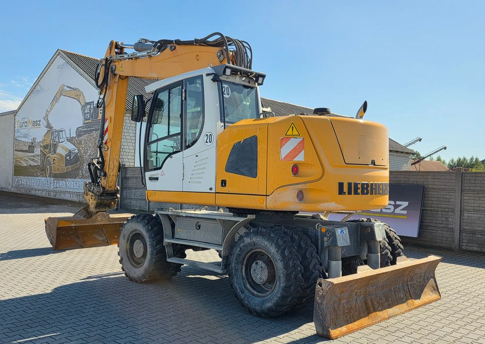 Liebherr A918 COMPACT, 2014 ROK, SW 48 LIKUFIX szybkozłącze - 轮式挖掘机:图3 Liebherr A918 COMPACT, 2014 ROK, SW 48 LIKUFIX szybkozłącze - 轮式挖掘机:图3