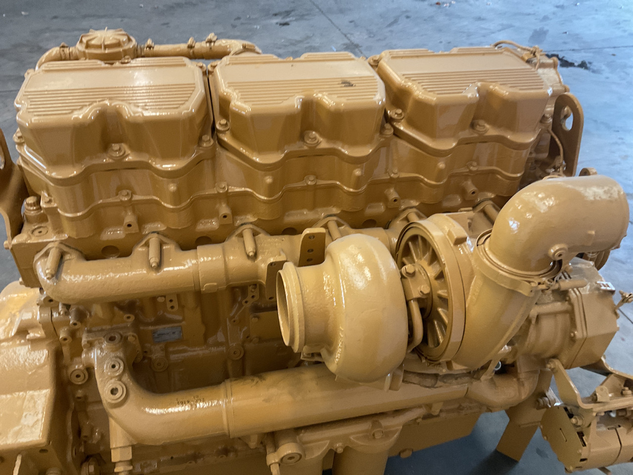 Caterpillar C18 Acert. - 发动机:图5 Caterpillar C18 Acert. - 发动机:图5