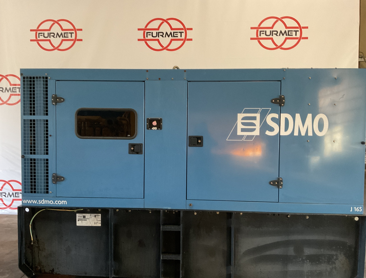 John Deere 6068, SDMO, 165KVA generatorset. Like brand new. And with hudge diesel tank! - 发电机组:图2 John Deere 6068, SDMO, 165KVA generatorset. Like brand new. And with hudge diesel tank! - 发电机组:图2