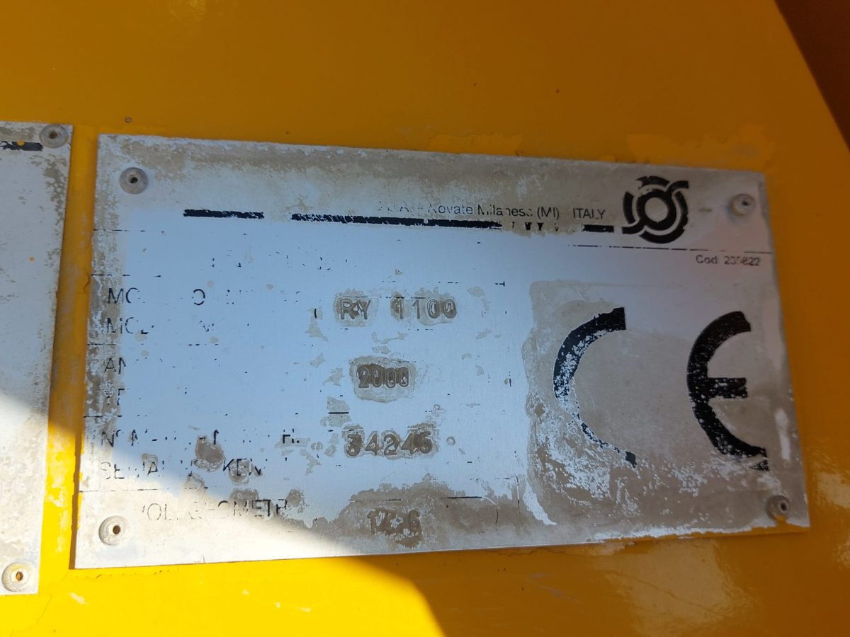 ASTRA HD7 6438 CIFA RY1100 - 混凝土搅拌车:图2 ASTRA HD7 6438 CIFA RY1100 - 混凝土搅拌车:图2
