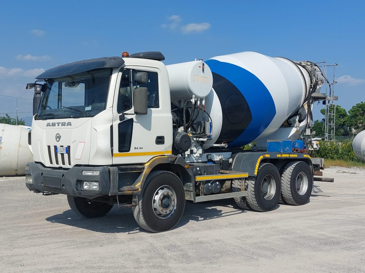 ASTRA HD8 6444 CIFA RY1100 - 混凝土搅拌车:图4 ASTRA HD8 6444 CIFA RY1100 - 混凝土搅拌车:图4