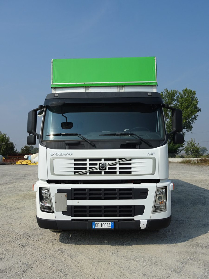 VOLVO FM9 R 62 - 侧帘卡车:图5 VOLVO FM9 R 62 - 侧帘卡车:图5