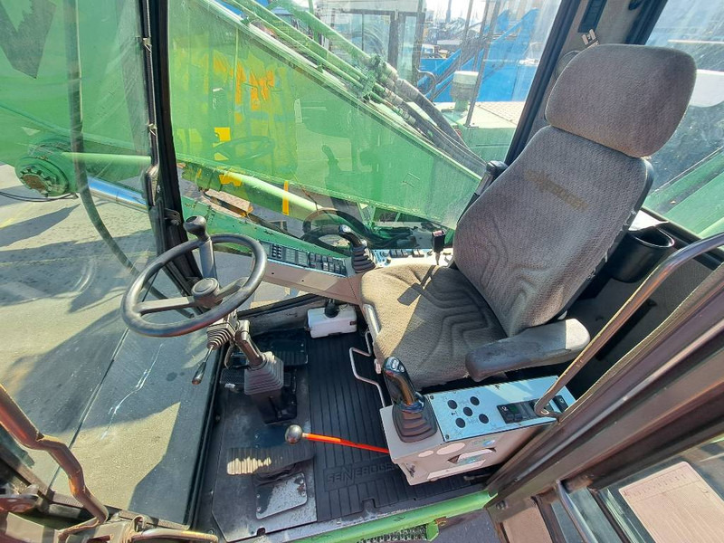 Sennebogen 825 M - 垃圾/ 工业叉装车:图5 Sennebogen 825 M - 垃圾/ 工业叉装车:图5
