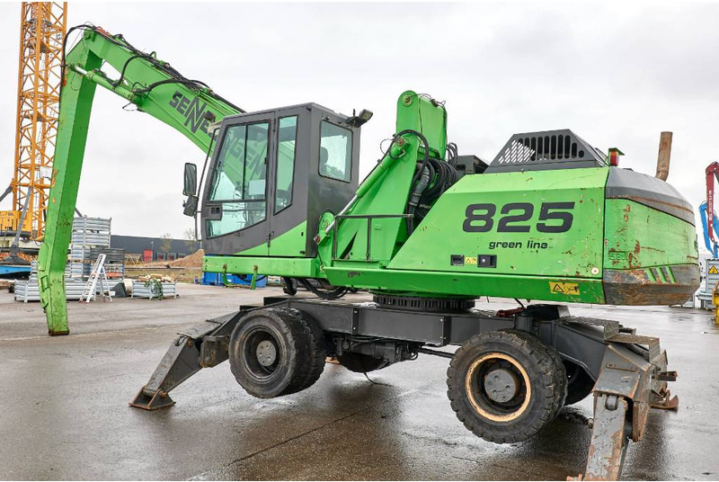 Sennebogen 825 M - 垃圾/ 工业叉装车:图1 Sennebogen 825 M - 垃圾/ 工业叉装车:图1