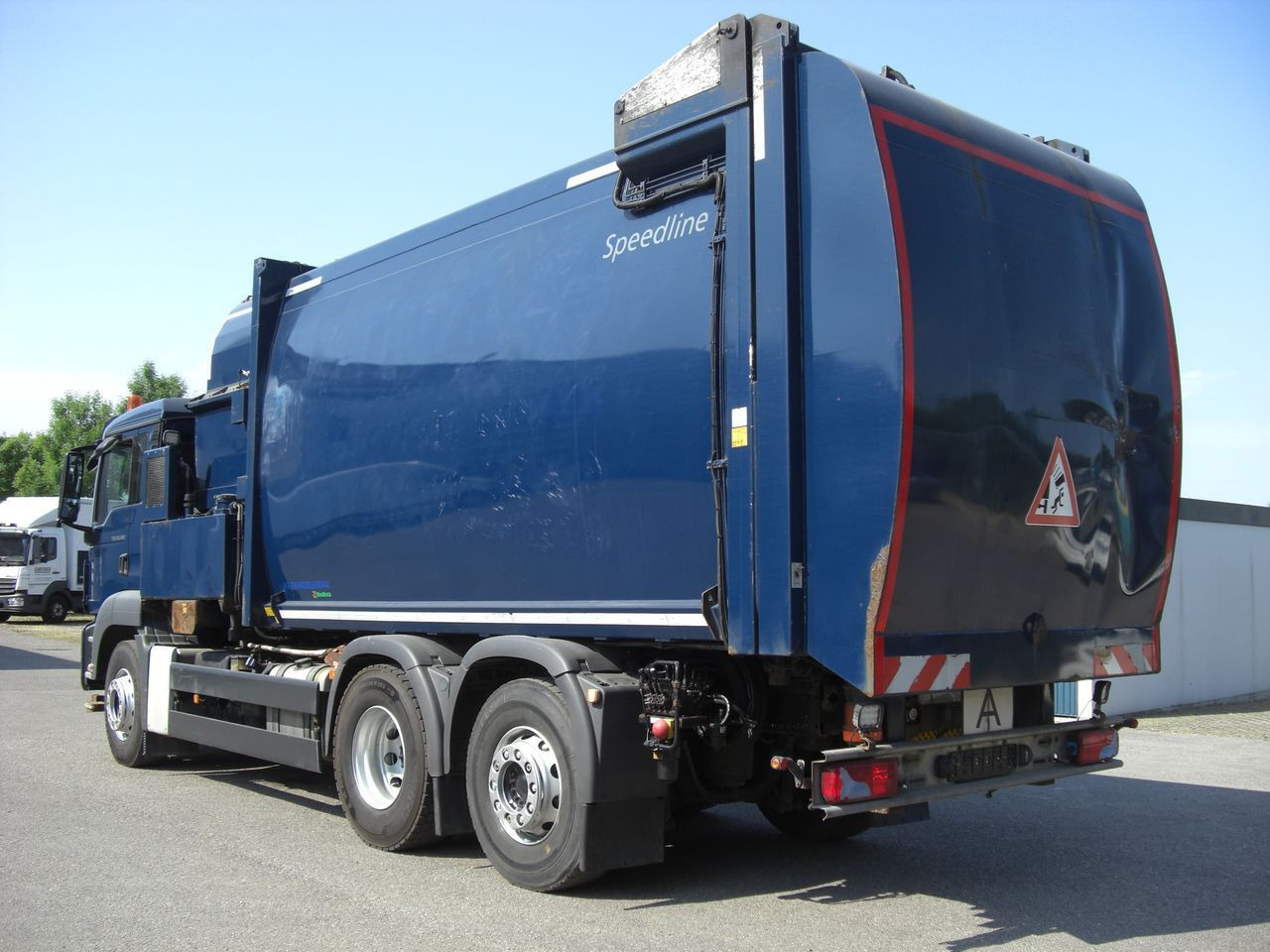 MAN 26360FNLL / SEITENLADER MAN 26360FNLL / SEITENLADER - 垃圾车:图4 MAN 26360FNLL / SEITENLADER MAN 26360FNLL / SEITENLADER - 垃圾车:图4