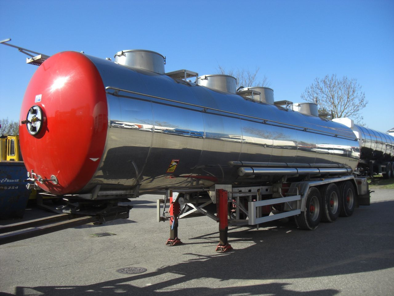 Magyar S34BD1 / 4 KAMMER / DRUCK / Heizbar - 液罐半拖车:图1 Magyar S34BD1 / 4 KAMMER / DRUCK / Heizbar - 液罐半拖车:图1