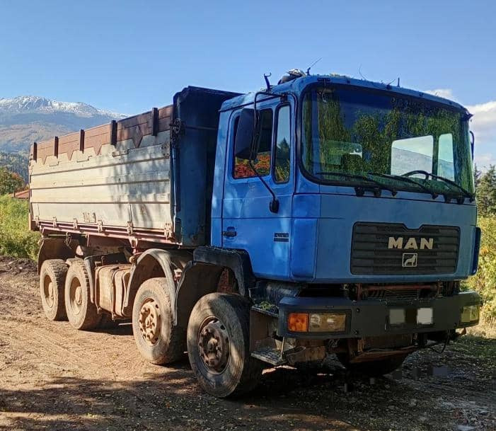 MAN 41.402 - 翻斗车:图1 MAN 41.402 - 翻斗车:图1