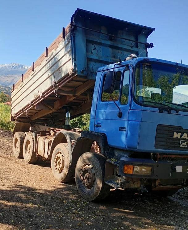 MAN 41.402 - 翻斗车:图2 MAN 41.402 - 翻斗车:图2