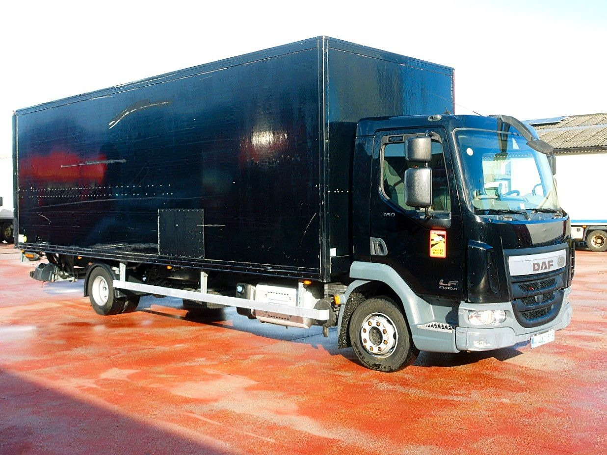 DAF LF 180 12 MEUBEL KOFFER LBW LUFT FEDERUNG AIRCO - 厢式卡车:图2 DAF LF 180 12 MEUBEL KOFFER LBW LUFT FEDERUNG AIRCO - 厢式卡车:图2