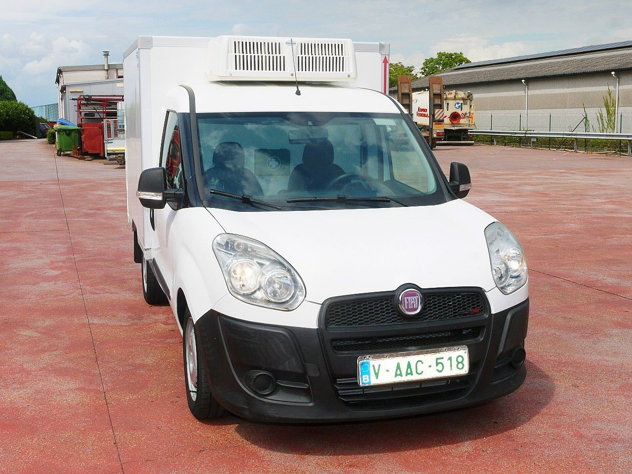 Fiat DOBLO 1.3 KUHLKOFFER RELEC FROID TR 22 -20C - 冷藏货车:图1 Fiat DOBLO 1.3 KUHLKOFFER RELEC FROID TR 22 -20C - 冷藏货车:图1