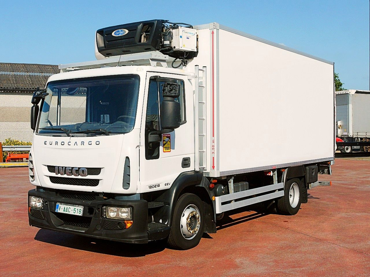 Iveco 120E18 EUROCARGO KUHLKOFFER CARRIER SUPRA 550 - 冷藏车:图4 Iveco 120E18 EUROCARGO KUHLKOFFER CARRIER SUPRA 550 - 冷藏车:图4