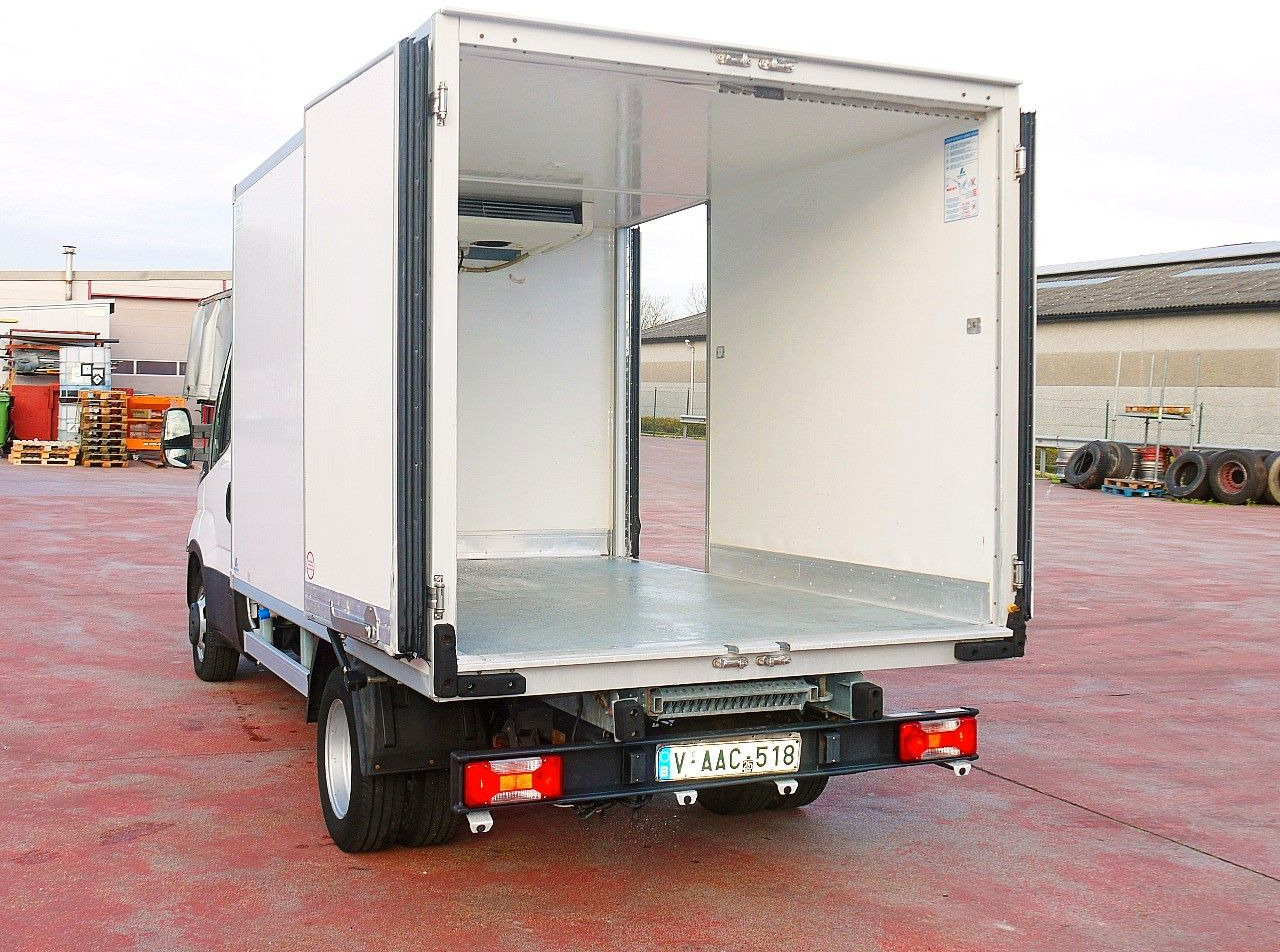 冷藏货车 Iveco 35C13 DAILY KUHLKOFFER CARRIER XARIOS 350 -29C：图8