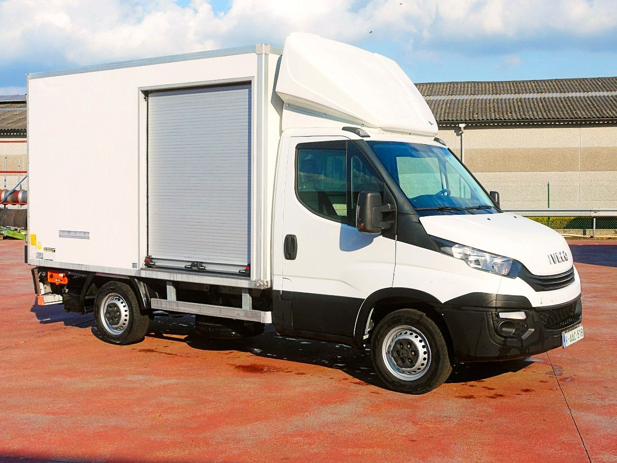 Iveco 35S14 DAILY ISOTHERMKOFFER LADEBORDWAND luft fed - 冷藏货车:图2 Iveco 35S14 DAILY ISOTHERMKOFFER LADEBORDWAND luft fed - 冷藏货车:图2