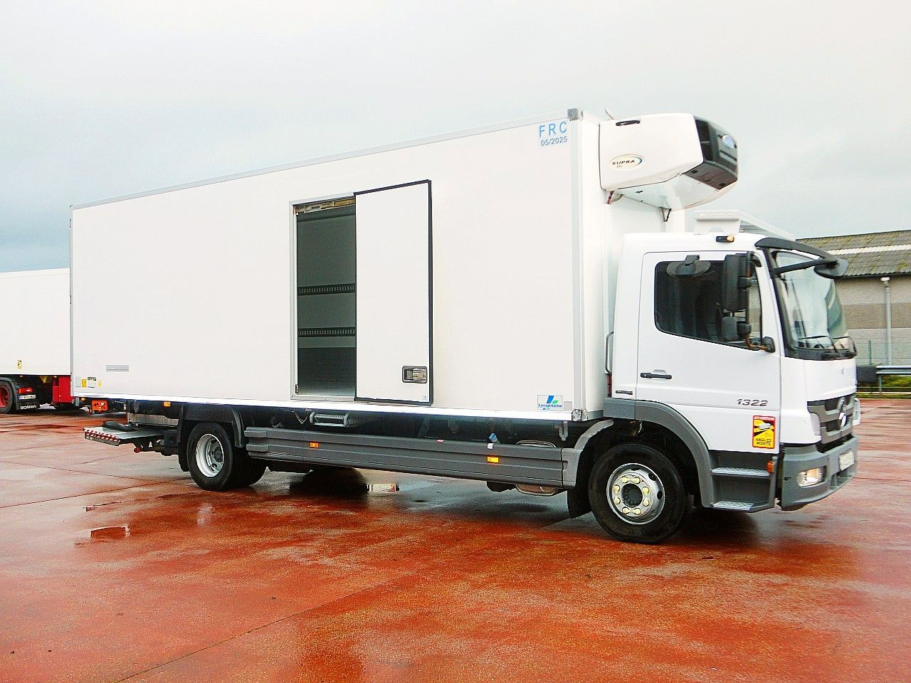 Mercedes-Benz 1322 ATEGO KUHLKOFFER CARRIER SUPRA 850 A/C LUFT - 冷藏车:图3 Mercedes-Benz 1322 ATEGO KUHLKOFFER CARRIER SUPRA 850 A/C LUFT - 冷藏车:图3