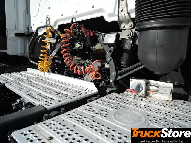 Mercedes-Benz Actros 1843 LS - 牵引车:图2 Mercedes-Benz Actros 1843 LS - 牵引车:图2