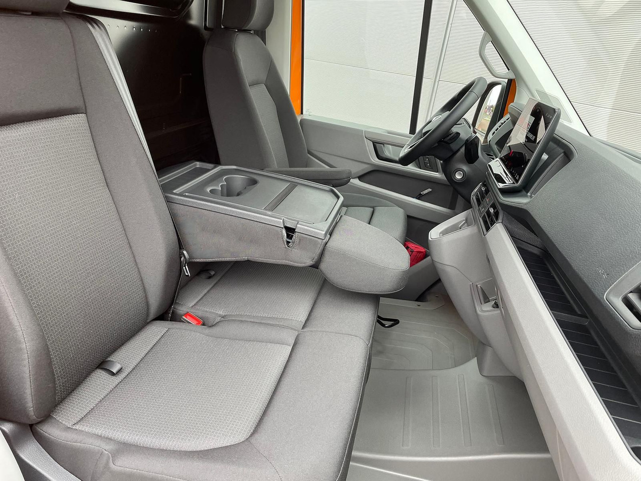 无侧窗厢式货车 MAN TGE 3.180 Kasten L3H2 ACC LED STANDHZ NAVI:图27 无侧窗厢式货车 MAN TGE 3.180 Kasten L3H2 ACC LED STANDHZ NAVI:图27