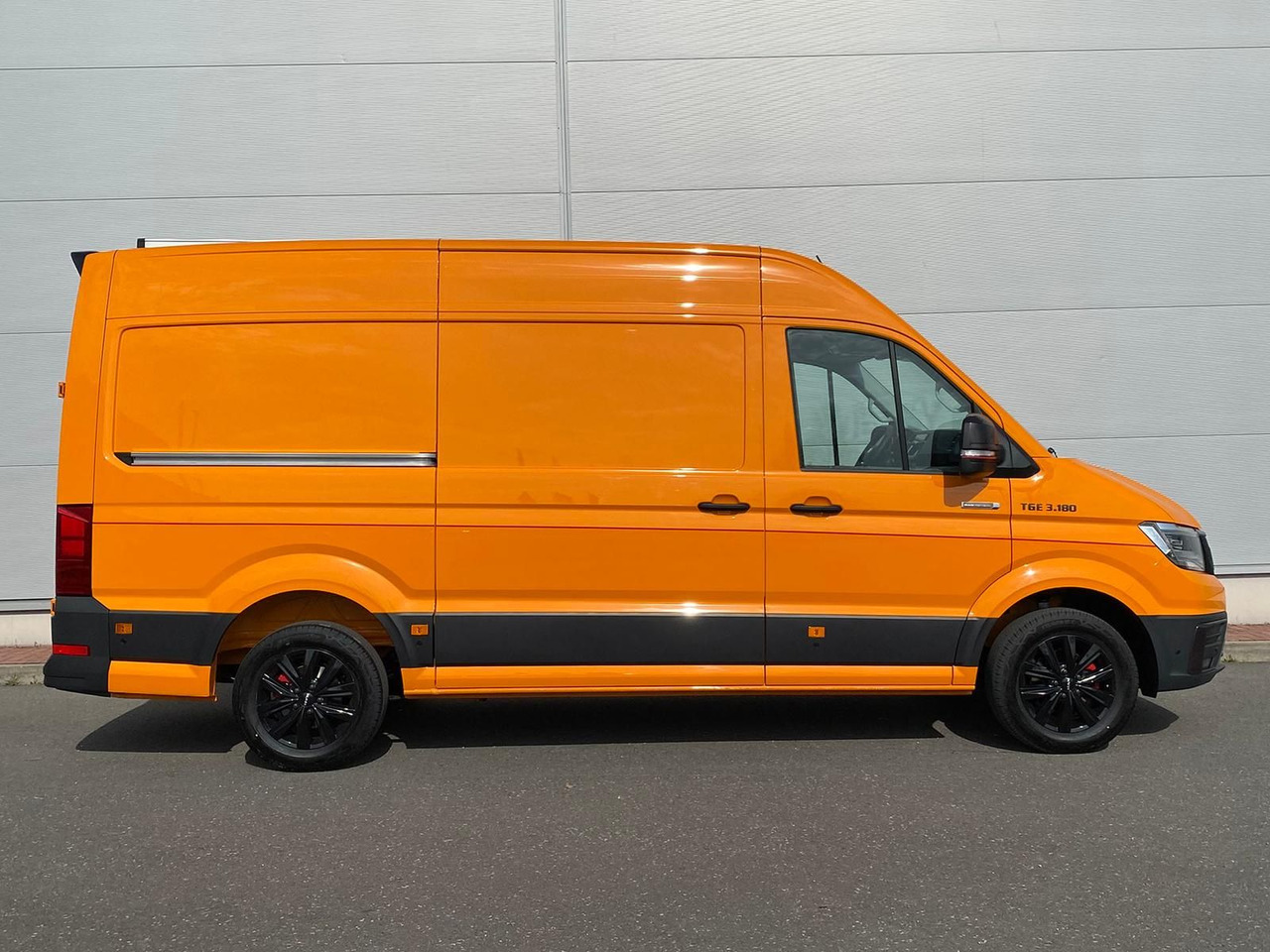 MAN TGE 3.180 L3H3 Individual Lion S LED ACC STANDHZ - 汽车:图5 MAN TGE 3.180 L3H3 Individual Lion S LED ACC STANDHZ - 汽车:图5