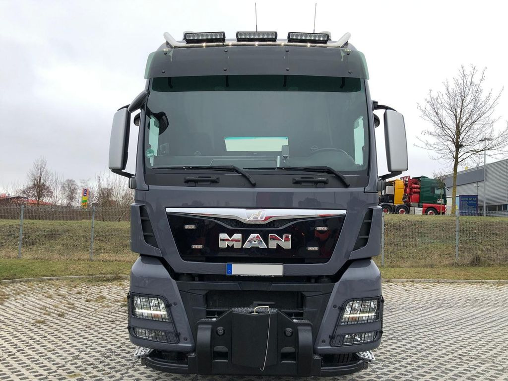 MAN TGX 41.640 8x4 Euro 6,Schwerlast 250t MAN TGX 41.640 8x4 Euro 6,Schwerlast 250t - 牵引车:图3 MAN TGX 41.640 8x4 Euro 6,Schwerlast 250t MAN TGX 41.640 8x4 Euro 6,Schwerlast 250t - 牵引车:图3