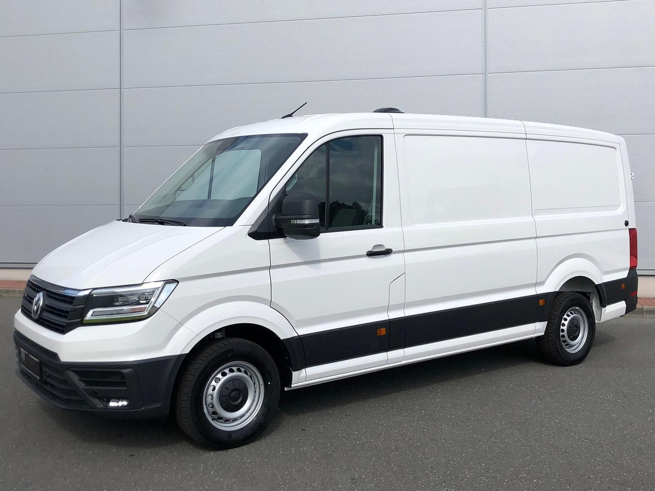 Volkswagen Crafter Kasten 35 L3H2 4MOTION LED PDC - 无侧窗厢式货车:图1 Volkswagen Crafter Kasten 35 L3H2 4MOTION LED PDC - 无侧窗厢式货车:图1