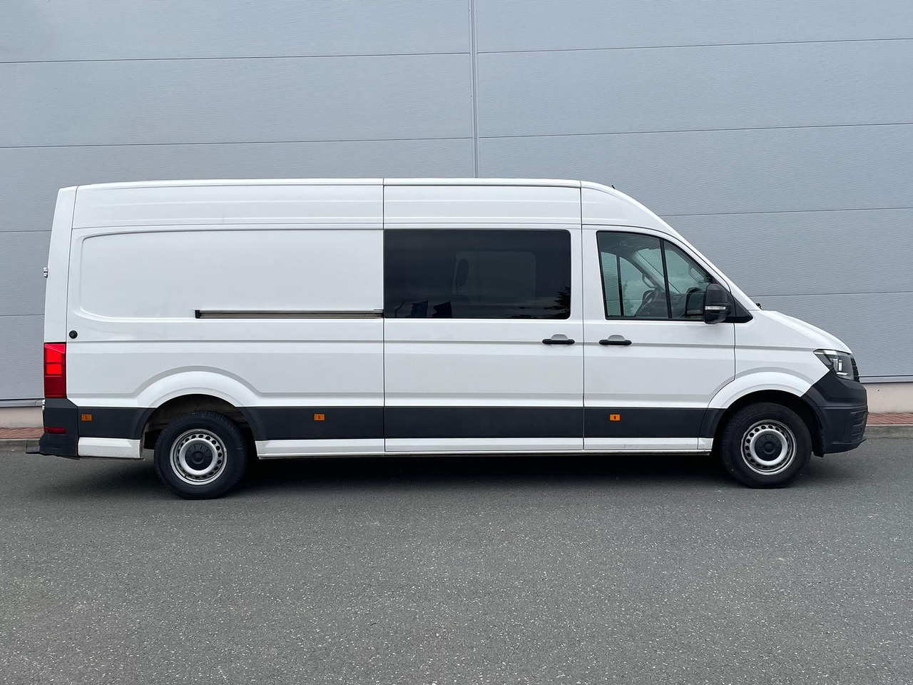 Volkswagen Crafter Kasten 35 L4H3 AHK KLIMA DAB PDC KAMERA - 小型客车:图5 Volkswagen Crafter Kasten 35 L4H3 AHK KLIMA DAB PDC KAMERA - 小型客车:图5