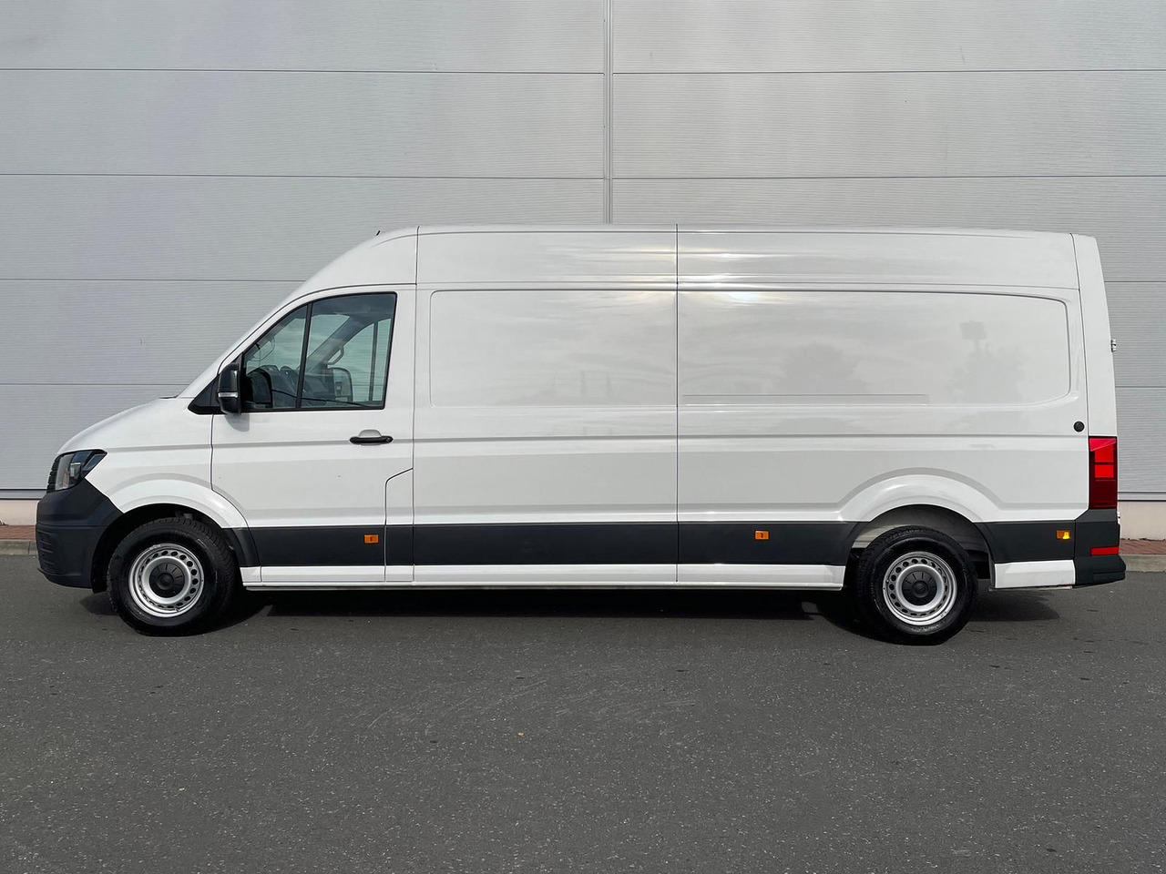 小型客车 Volkswagen Crafter Kasten 35 L4H3 Autom. NAVI KAMERA KLIMA：图6