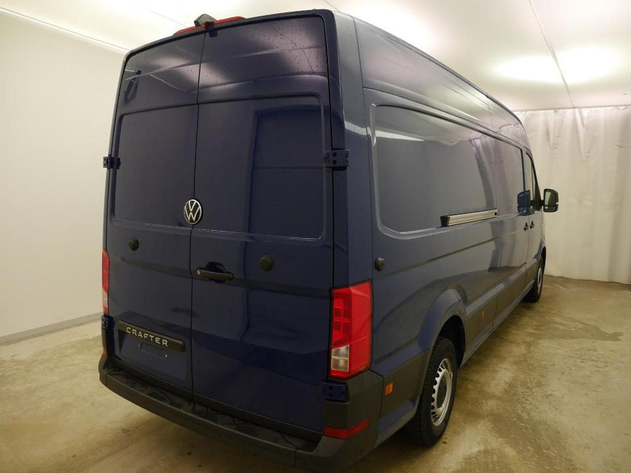 Volkswagen Crafter Kasten 35 L4H3 NAVI PDC DAB KAMERA MFL - 无侧窗厢式货车:图2 Volkswagen Crafter Kasten 35 L4H3 NAVI PDC DAB KAMERA MFL - 无侧窗厢式货车:图2