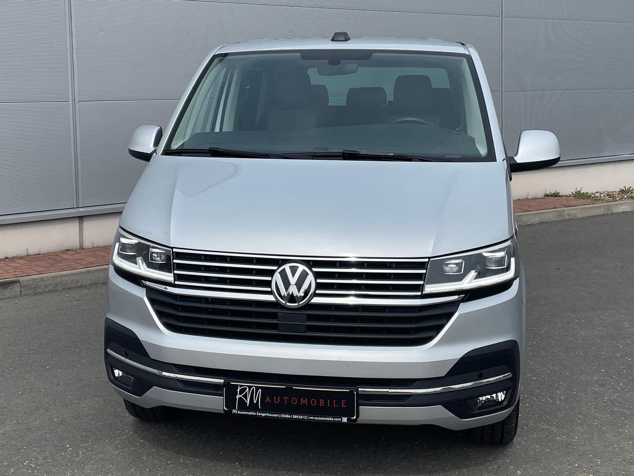 Volkswagen T6.1 Caravelle Highline STANDHZ NAVI LEDER PDC - 小型客车:图4 Volkswagen T6.1 Caravelle Highline STANDHZ NAVI LEDER PDC - 小型客车:图4