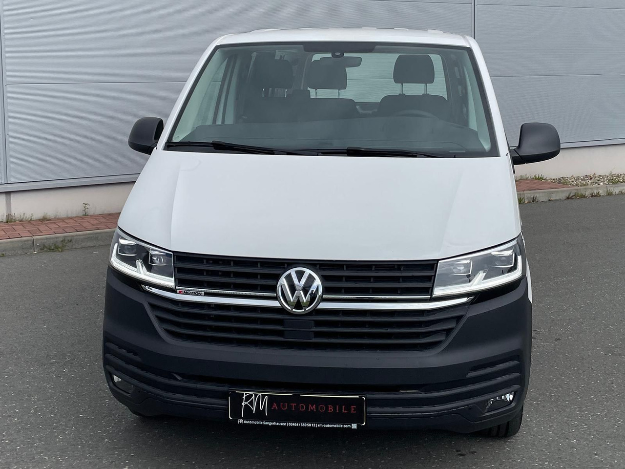 Volkswagen T6.1 Transporter Kasten lang 4M MFL LED TEMPOMAT - 无侧窗厢式货车:图4 Volkswagen T6.1 Transporter Kasten lang 4M MFL LED TEMPOMAT - 无侧窗厢式货车:图4