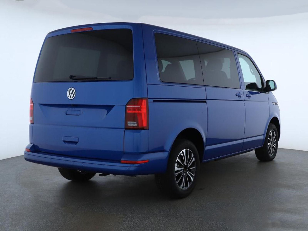Volkswagen T6.1 Transporter Kombi KR LED STANDHZ ACC NAVI - 旅行车:图2 Volkswagen T6.1 Transporter Kombi KR LED STANDHZ ACC NAVI - 旅行车:图2
