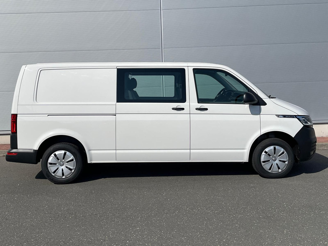 Volkswagen T6.1 Transporter MIXTO lang 4M MFL LED TEMPOMAT - 小型客车:图5 Volkswagen T6.1 Transporter MIXTO lang 4M MFL LED TEMPOMAT - 小型客车:图5