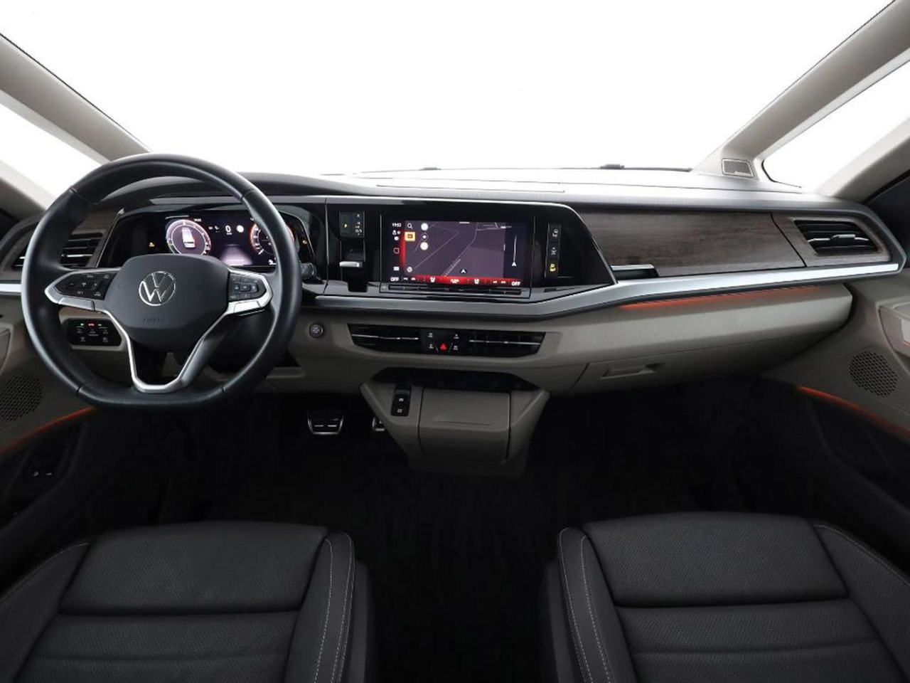 Volkswagen T7 Multivan Style eHybrid LR 4MOTION AHK ACC - 小型巴士, 小型客车:图4 Volkswagen T7 Multivan Style eHybrid LR 4MOTION AHK ACC - 小型巴士, 小型客车:图4