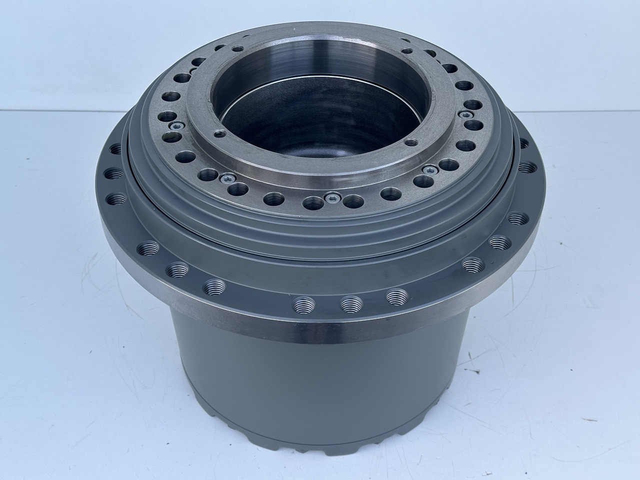 LIEBHERR Original Liebherr Fahrantrieb Typ:LPI0700 30S 0002 00 mit ID-Nr.12891035 – ID-Nr.12977341. R922-1487, R924-1677, R926 K-LC-1827, R926-1715. #12891035.545-01664# - 主减速器 适用于 履带式挖掘机:图1 LIEBHERR Original Liebherr Fahrantrieb Typ:LPI0700 30S 0002 00 mit ID-Nr.12891035 – ID-Nr.12977341. R922-1487, R924-1677, R926 K-LC-1827, R926-1715. #12891035.545-01664# - 主减速器 适用于 履带式挖掘机:图1