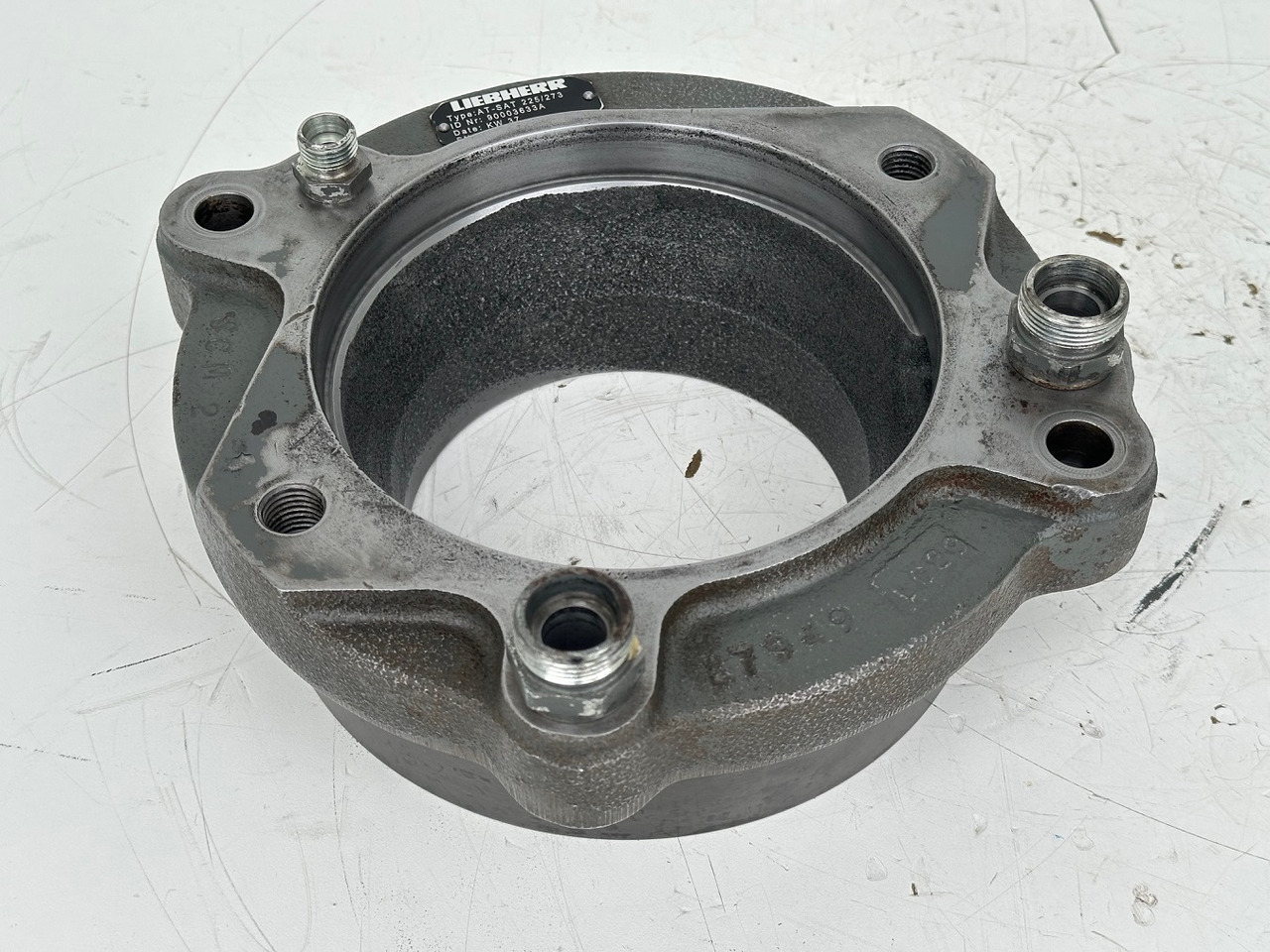 LIEBHERR Original Schwenkantrieb Typ: AT-SAT225/273,SAT225/229. ID-Nr.90003633A-ID-Nr.932151201-ID-Nr.932871301-ID-Nr.90003632-ID-Nr.970463801. A314,A316,A900,A904,R313,R317,R900,R904. #B13.20.90430# - 回转马达 适用于 挖掘机:图5 LIEBHERR Original Schwenkantrieb Typ: AT-SAT225/273,SAT225/229. ID-Nr.90003633A-ID-Nr.932151201-ID-Nr.932871301-ID-Nr.90003632-ID-Nr.970463801. A314,A316,A900,A904,R313,R317,R900,R904. #B13.20.90430# - 回转马达 适用于 挖掘机:图5