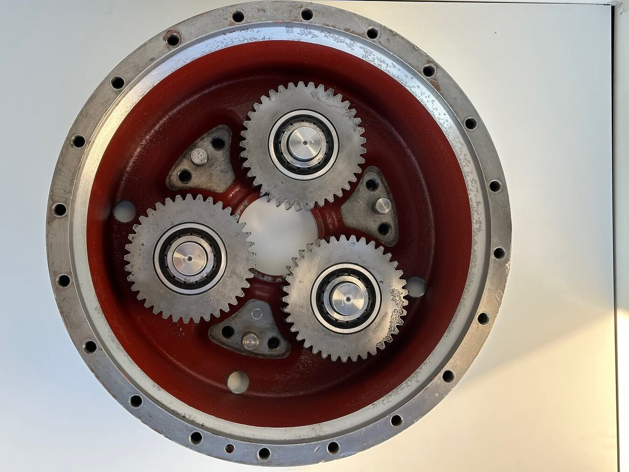 Liebherr Abtriebsglocke ID-Nr.90014797 mit Planetenrad ID-Nr.944451103. Typ:FAT400F537 - FAT450F541 - FAT450F567. Typ:PR72605LGP, PR72605XL, PR7264FLGP, PR7264FXL, PR726LGP, PR726XL. #FAT450F.01.03# - 主减速器 适用于 建筑机械:图4 Liebherr Abtriebsglocke ID-Nr.90014797 mit Planetenrad ID-Nr.944451103. Typ:FAT400F537 - FAT450F541 - FAT450F567. Typ:PR72605LGP, PR72605XL, PR7264FLGP, PR7264FXL, PR726LGP, PR726XL. #FAT450F.01.03# - 主减速器 适用于 建筑机械:图4