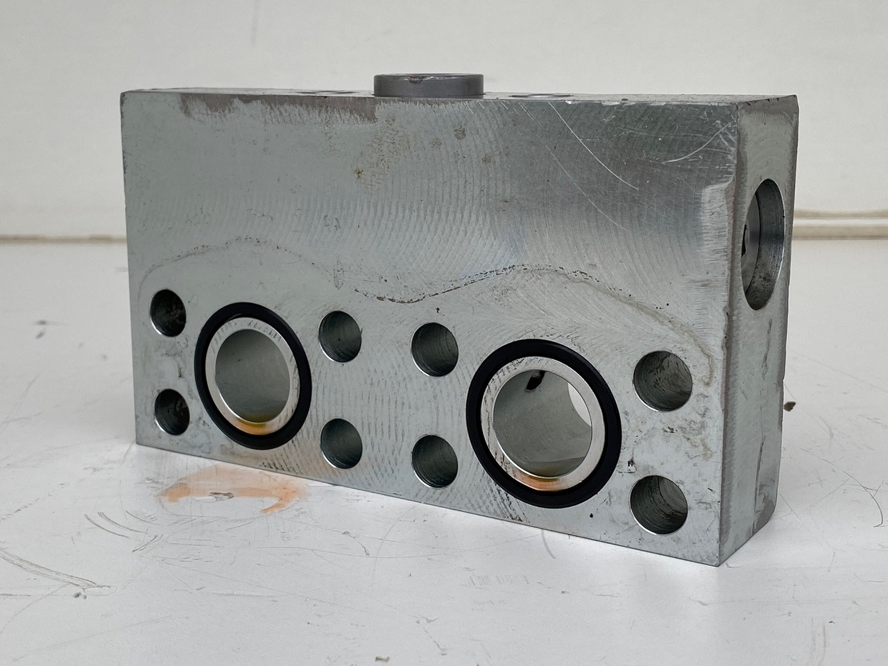 Liebherr Dämpfungsventil ID-Nr.10121777. P924 COMP, P926, R926, R916, R922, R924 COMP, R924, R926 COMP, R926, R930, R936, R946, R950 T, R960 T. #DÄ27652# - 回转马达 适用于 挖掘机:图3 Liebherr Dämpfungsventil ID-Nr.10121777. P924 COMP, P926, R926, R916, R922, R924 COMP, R924, R926 COMP, R926, R930, R936, R946, R950 T, R960 T. #DÄ27652# - 回转马达 适用于 挖掘机:图3