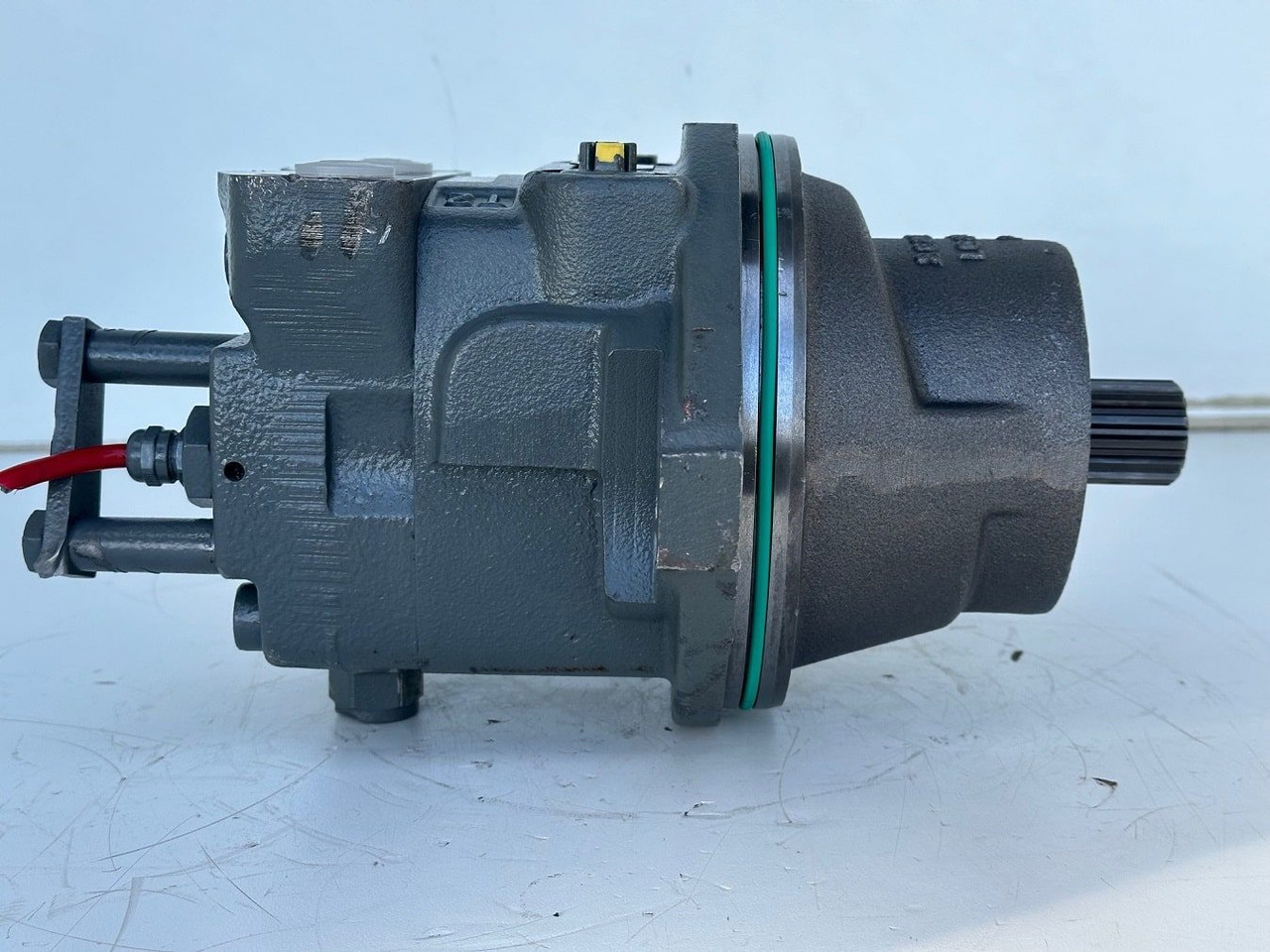 Liebherr Hydraulikeinbaumotor FMF045, ID-Nr.10132702. A924,LH30C,LH30M,LH35M,LH35MT,LH40C,LH40CP,LH40M,LH40MP,LH50CHR,LH50M,LH50MHR,LH50MT. #23.12.01074# - 液压马达 适用于 轮式挖掘机:图5 Liebherr Hydraulikeinbaumotor FMF045, ID-Nr.10132702. A924,LH30C,LH30M,LH35M,LH35MT,LH40C,LH40CP,LH40M,LH40MP,LH50CHR,LH50M,LH50MHR,LH50MT. #23.12.01074# - 液压马达 适用于 轮式挖掘机:图5