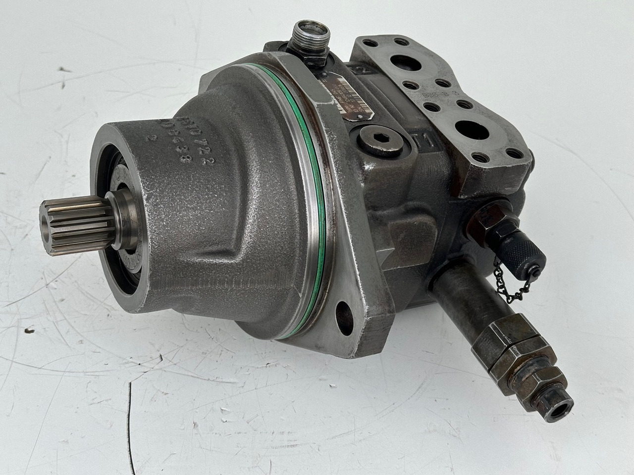 Liebherr Original Hydraulikeinbaumotor FMF045. ID-Nr.12464105. SAT250/287. LH18M, LH22C, LH22M, LH24M, LH26EC, LH26EM, LH26M. #12464105.20985# - 回转马达 适用于 建筑机械:图1 Liebherr Original Hydraulikeinbaumotor FMF045. ID-Nr.12464105. SAT250/287. LH18M, LH22C, LH22M, LH24M, LH26EC, LH26EM, LH26M. #12464105.20985# - 回转马达 适用于 建筑机械:图1