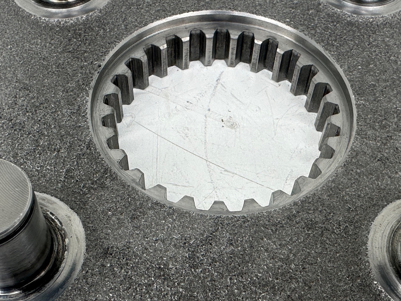 回转马达 适用于 建筑机械 Liebherr Planetenträger ID-Nr.90214403. SAT275A290. R922 LC-1486. R924 LC-1487. #90214403.E2.1918#:图7 回转马达 适用于 建筑机械 Liebherr Planetenträger ID-Nr.90214403. SAT275A290. R922 LC-1486. R924 LC-1487. #90214403.E2.1918#:图7