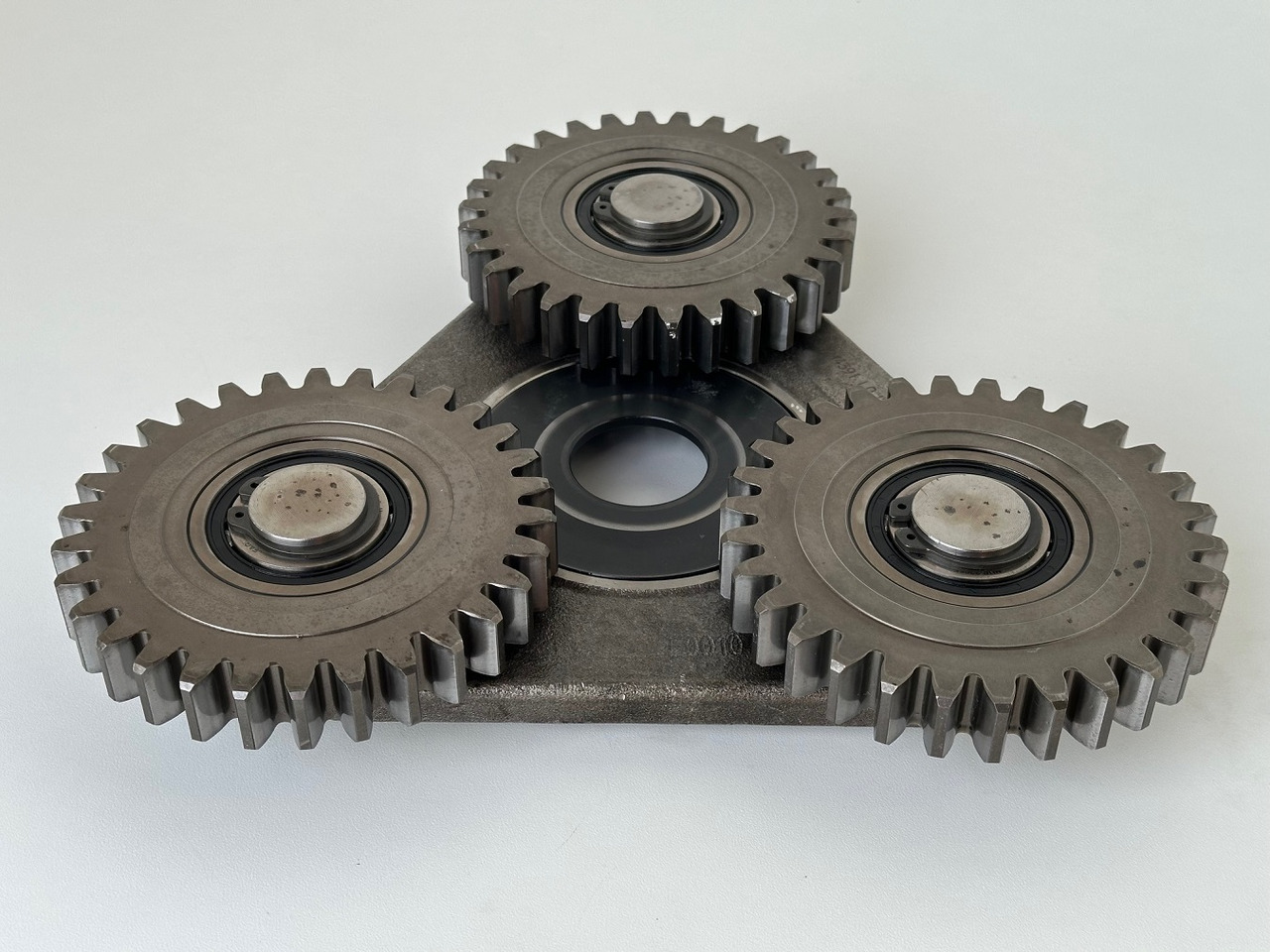 Liebherr Planetenträger ID-Nr.90214931 mit Planetenräder ID-Nr.90214506 - ID-Nr.90214414. FAT400P130. LOS926, R926, R930, R934, R936, R938. #PL.PL.25.01# - 主减速器 适用于 履带式挖掘机:图2 Liebherr Planetenträger ID-Nr.90214931 mit Planetenräder ID-Nr.90214506 - ID-Nr.90214414. FAT400P130. LOS926, R926, R930, R934, R936, R938. #PL.PL.25.01# - 主减速器 适用于 履带式挖掘机:图2