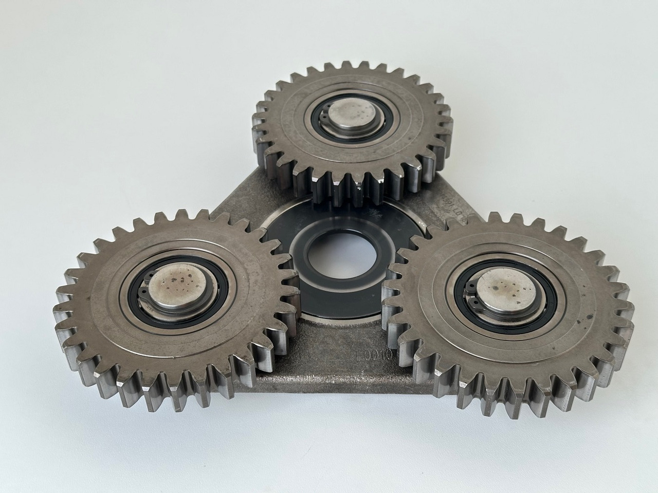 Liebherr Planetenträger ID-Nr.90214931 mit Planetenräder ID-Nr.90214506 - ID-Nr.90214414. FAT400P130. LOS926, R926, R930, R934, R936, R938. #PL.PL.25.01# - 主减速器 适用于 履带式挖掘机:图1 Liebherr Planetenträger ID-Nr.90214931 mit Planetenräder ID-Nr.90214506 - ID-Nr.90214414. FAT400P130. LOS926, R926, R930, R934, R936, R938. #PL.PL.25.01# - 主减速器 适用于 履带式挖掘机:图1