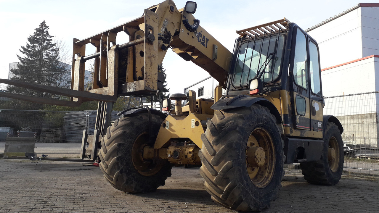 CATERPILLAR TH62 - 伸缩臂轮式装载机:图1 CATERPILLAR TH62 - 伸缩臂轮式装载机:图1