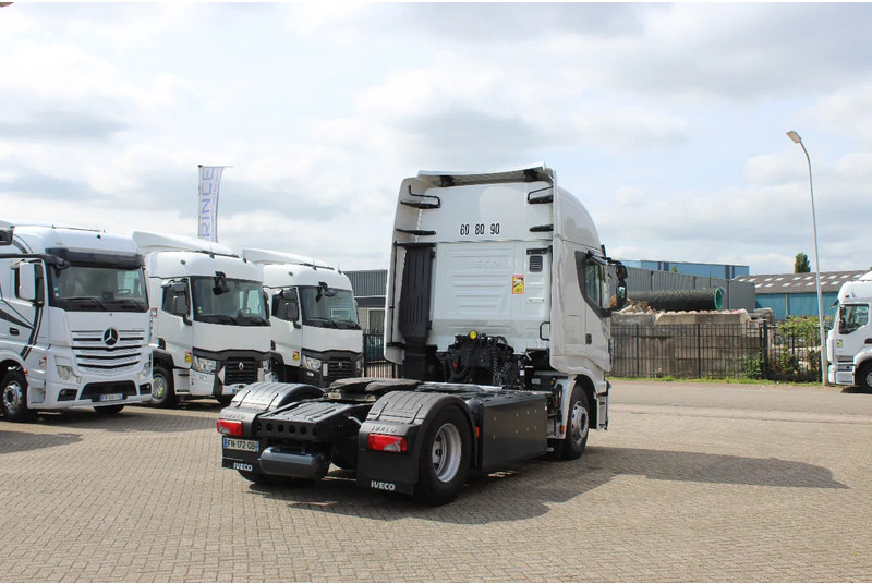 Iveco Stralis 460 * EURO6 * CNG * RETARDER * 4X2 * - 牵引车:图4 Iveco Stralis 460 * EURO6 * CNG * RETARDER * 4X2 * - 牵引车:图4